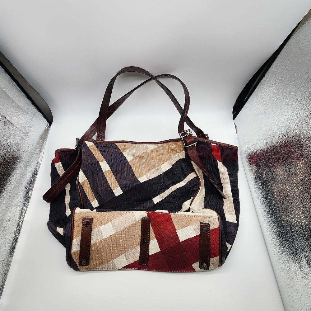 Burberry Tote Bag - Large
